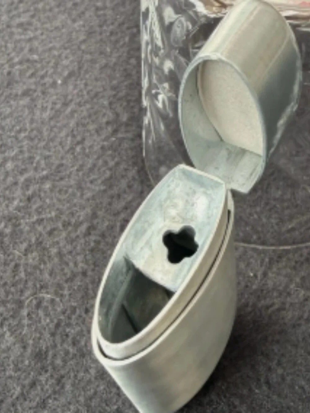 Pocket Portable Metal Litter Device with Instructions and Box